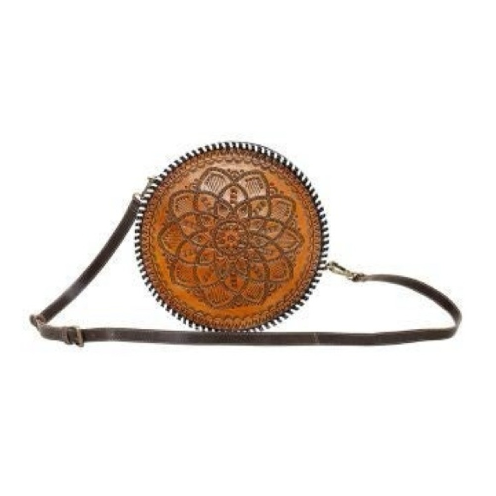 Myra round leather bag
